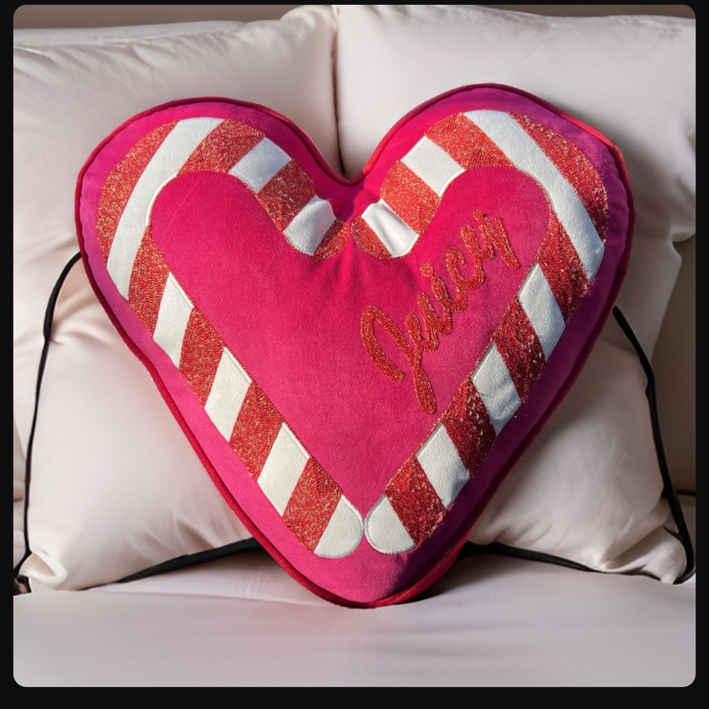 Juicy Couture Los Angeles NWT Stunning Plush Pink Candy Cane Juicy Heart Pillow